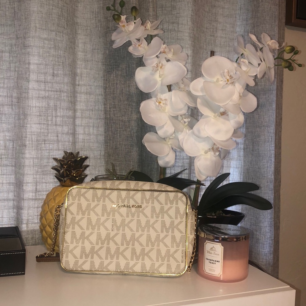 XXXSOLDXXX Michael Kors cross body bag